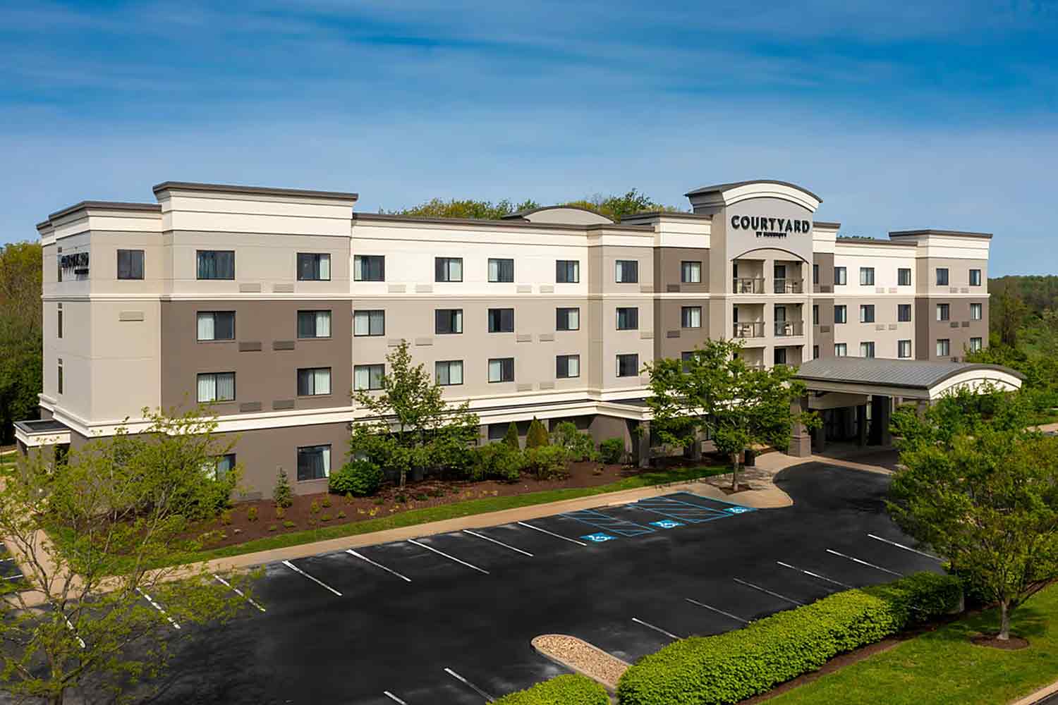Courtyard by Marriott Greensburg