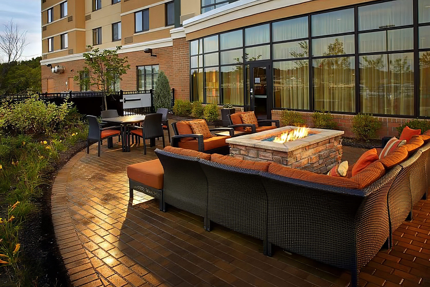 Courtyard by Marriott Washington Meadow Lands