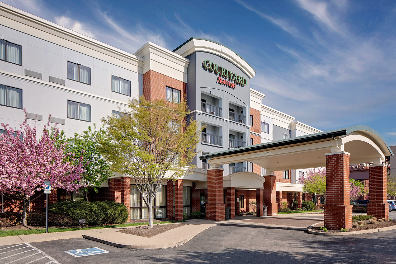 Courtyard by Marriott Waterfront